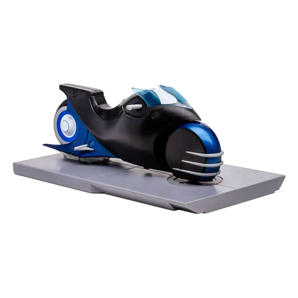 DC Direct BTAS Batcycle jármű termékfotó