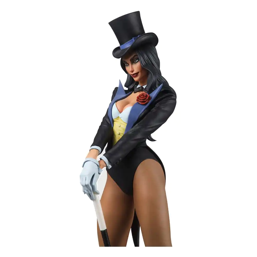 DC Direct DC Cover Girls Zatanna by J. Scott Campbell gyanta szobor figura 23 cm termékfotó