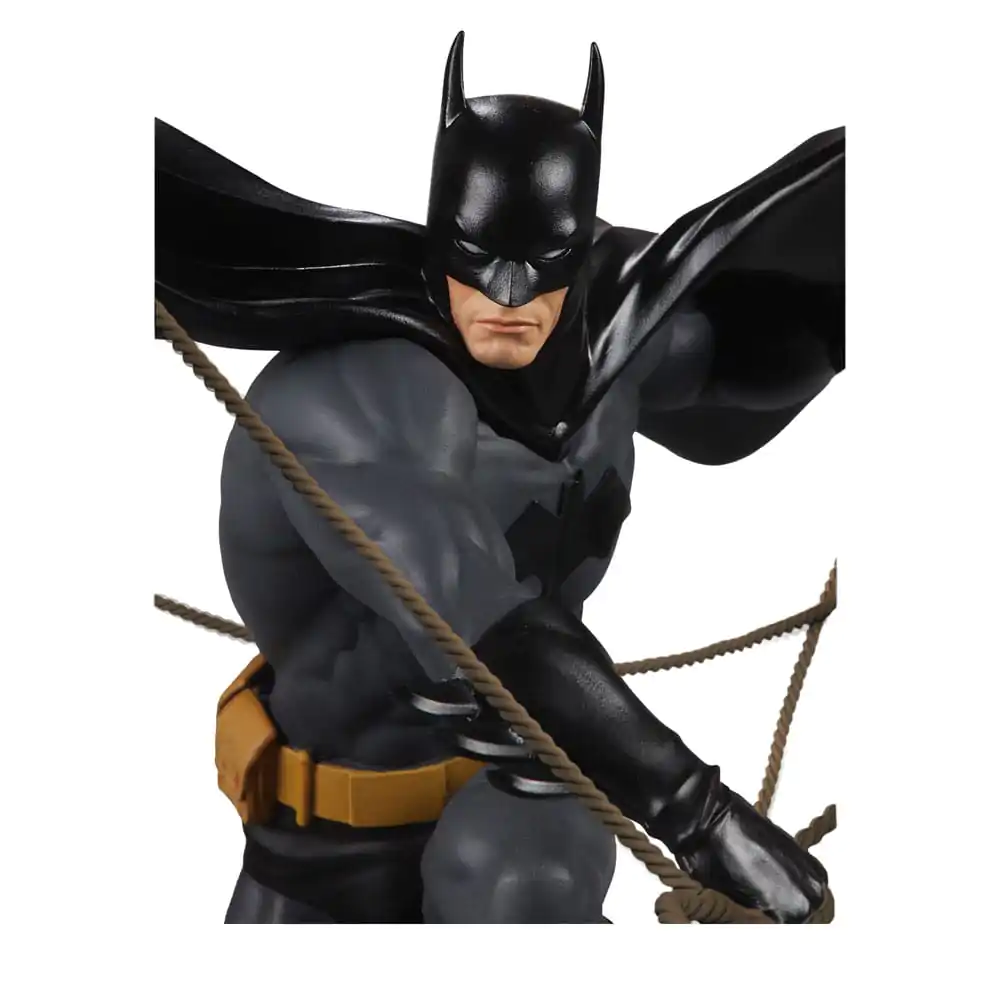 DC Direct DC Designer Series Batman (by Dan Mora) gyanta szobor figura 40 cm termékfotó