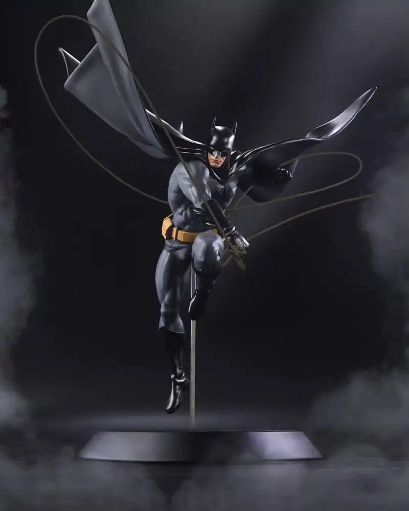 DC Direct DC Designer Series Batman (by Dan Mora) gyanta szobor figura 40 cm termékfotó