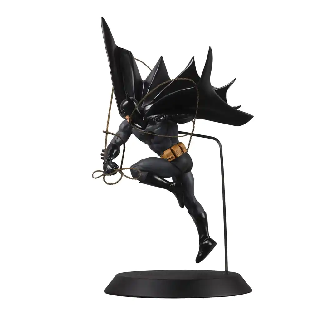 DC Direct DC Designer Series Batman (by Dan Mora) gyanta szobor figura 40 cm termékfotó