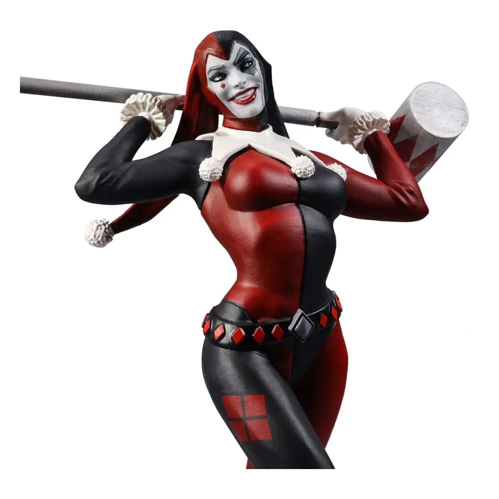 DC Direct Harley Quinn: piros White & Black (Harley Quinn by Stjepan Sejic) szobor figura 19 cm termékfotó