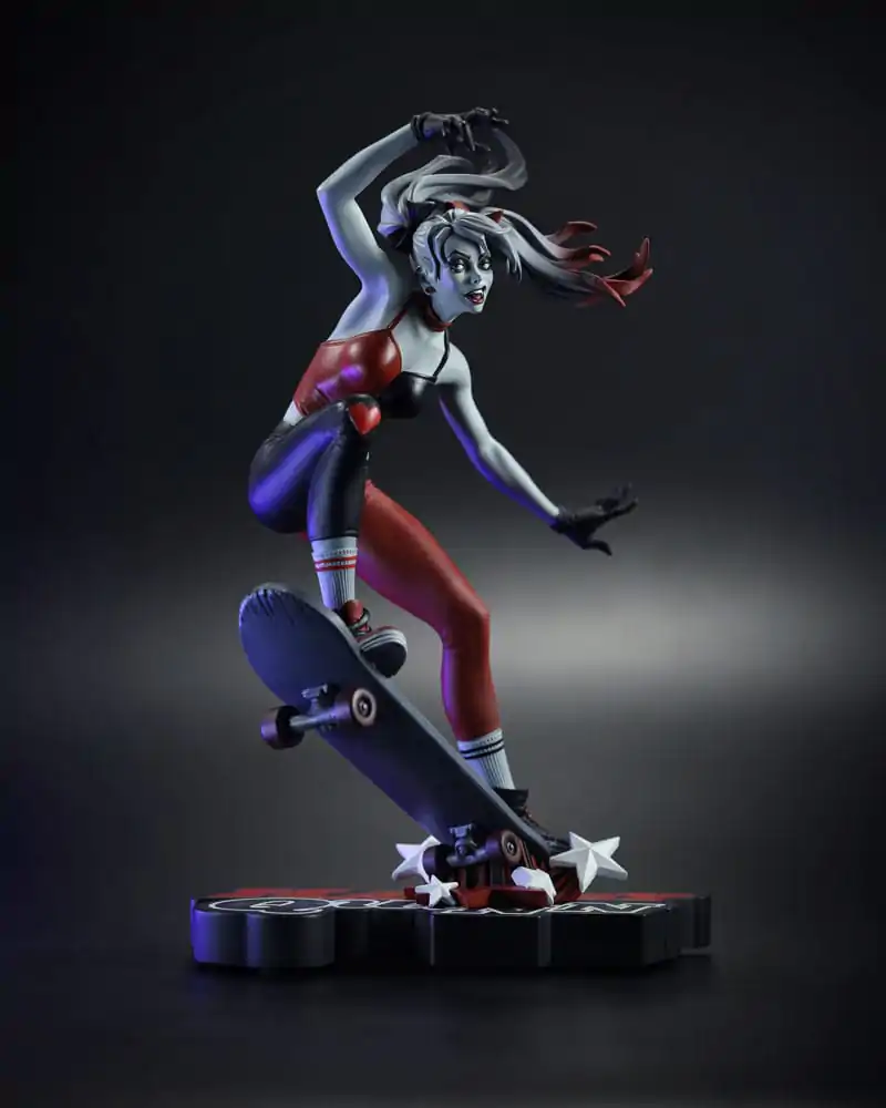 DC Direct Harley Quinn: Red, White & Black Statue 1/10 Harley Quinn by Ivan Tao 20 cm termékfotó