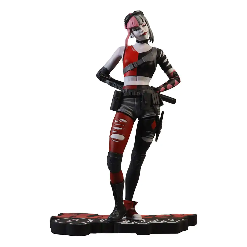 DC Direct Harley Quinn: Red White &amp; Black by Simone Di Meo gyanta szobor figura 17 cm termékfotó