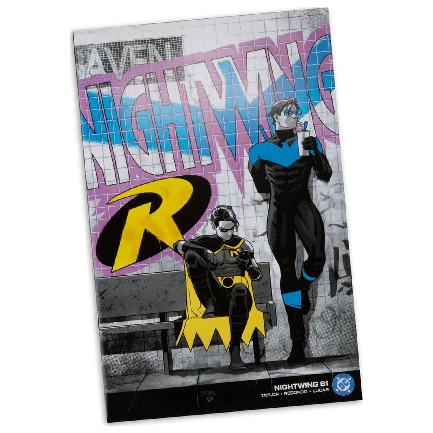 DC Direct Page Punchers Robin Tim Drake (Nightwing #81) (Red Platinum Edition) akciófigura 18 cm termékfotó