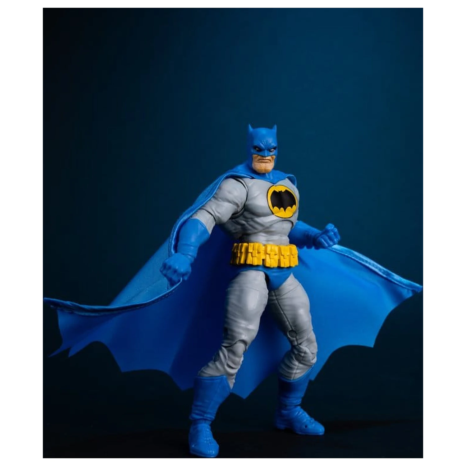 DC Multiverse Batman (Dark Knight Returns) akciófigura 18 cm termékfotó