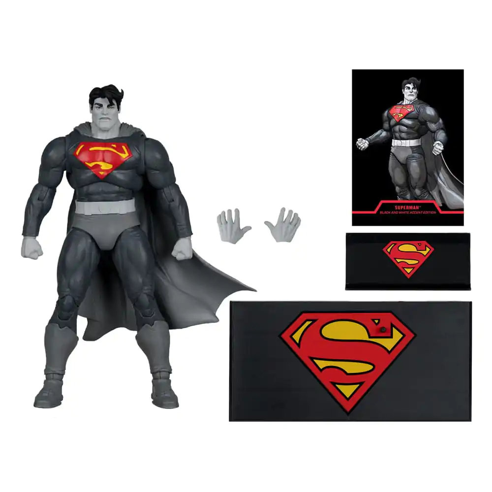 DC Multiverse Superman (The Dark Knight Returns) (Black & White Accent Edition) (Gold Label) akciófigura 18 cm termékfotó