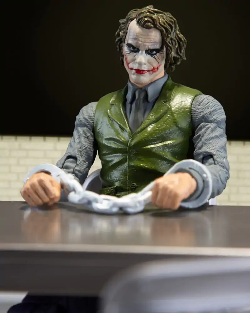 DC Multiverse The Joker (Jail Cell Variant) (The Dark Knight) (Gold Label) akciófigura 18 cm termékfotó