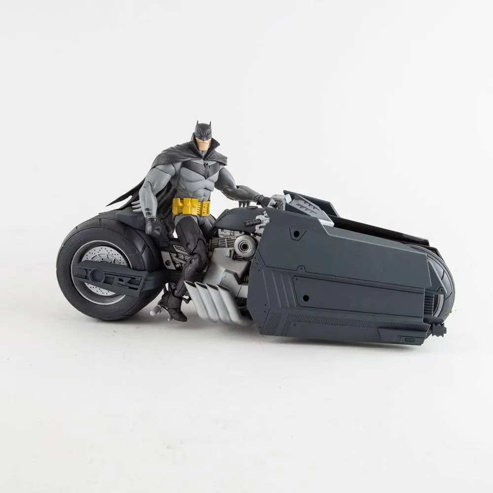 DC Multiverse Vehicle White Knight Batcycle termékfotó