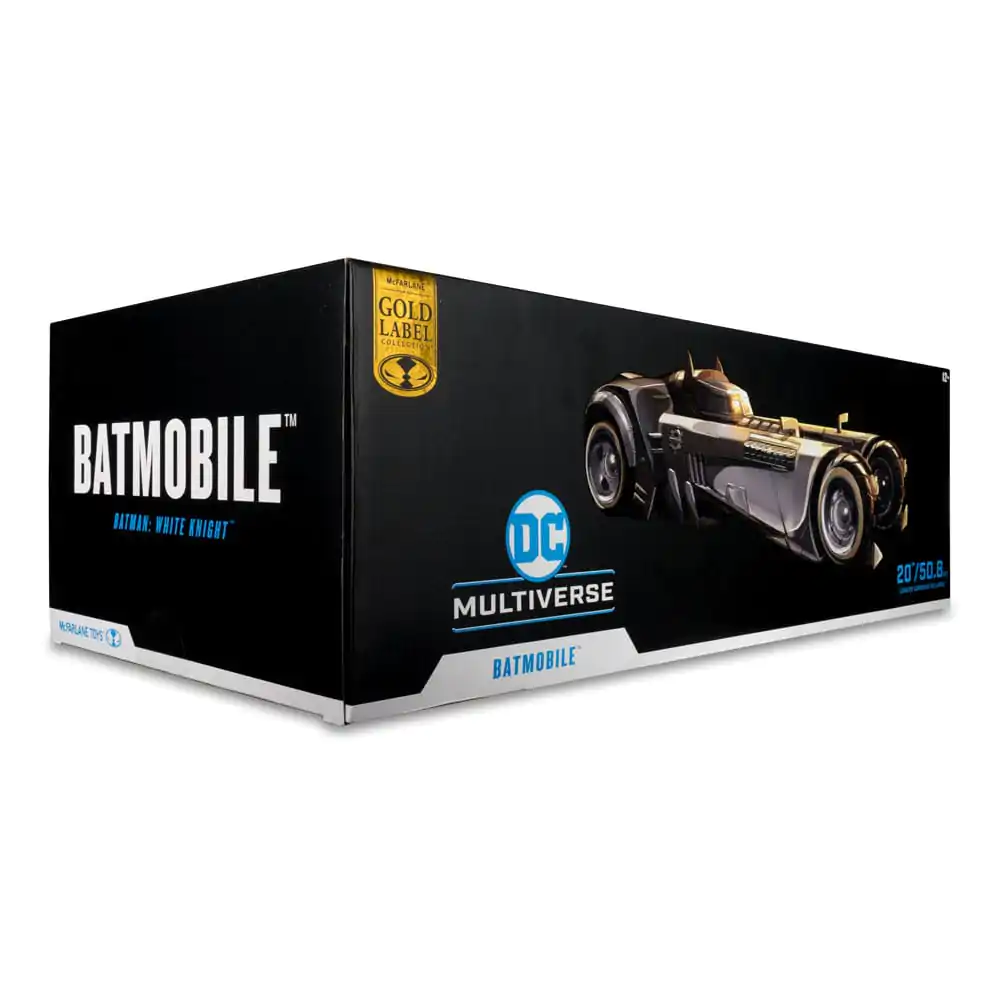 DC Multiverse White Knight Batmobile (Gold Label) jármű 18 cm termékfotó