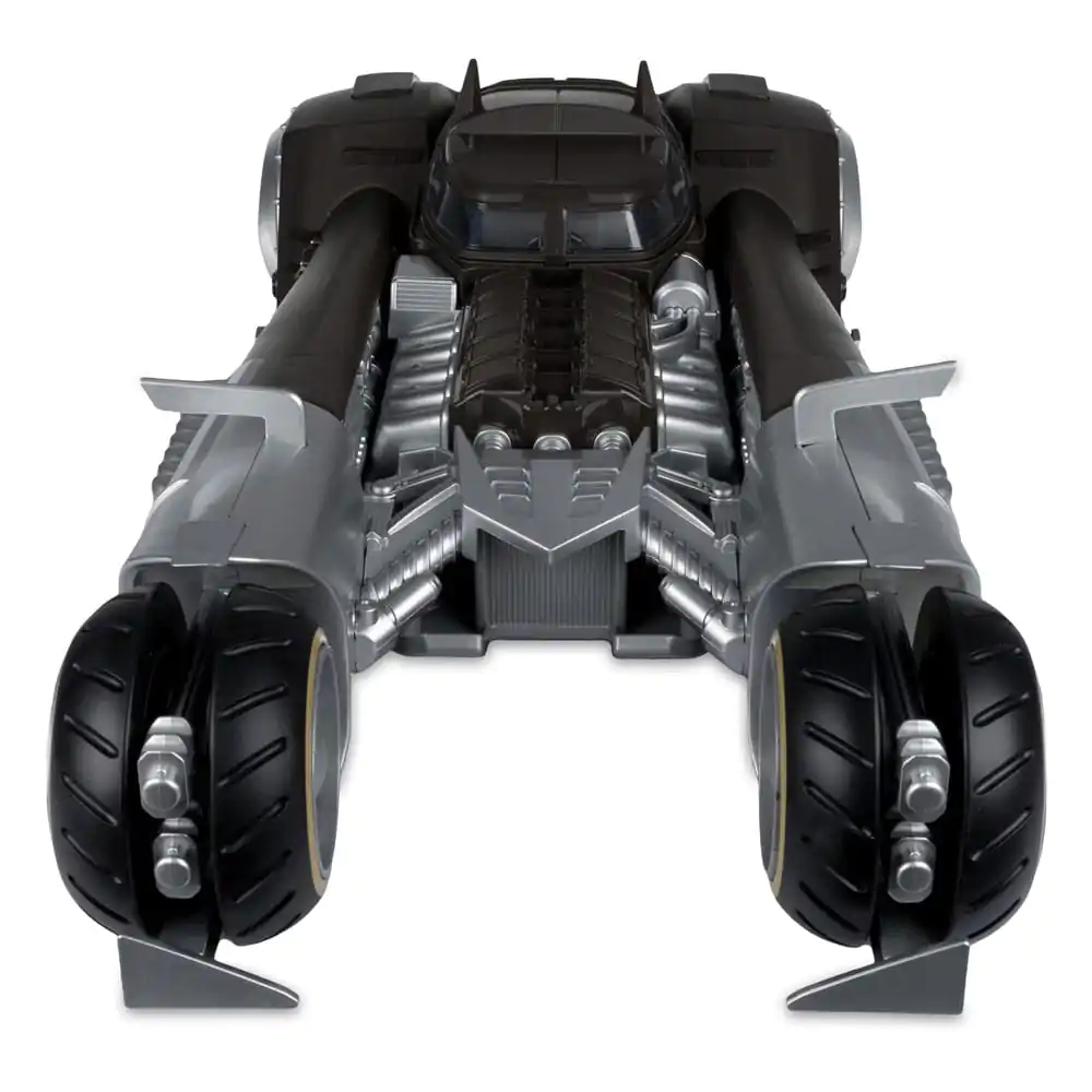 DC Multiverse White Knight Batmobile (Gold Label) jármű 18 cm termékfotó