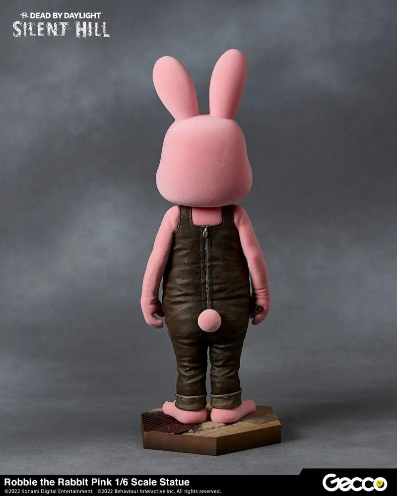 Dead By Daylight - Silent Hill Chapter 1/6 Robbie the Rabbit Pink Version szobor figura 34 cm termékfotó