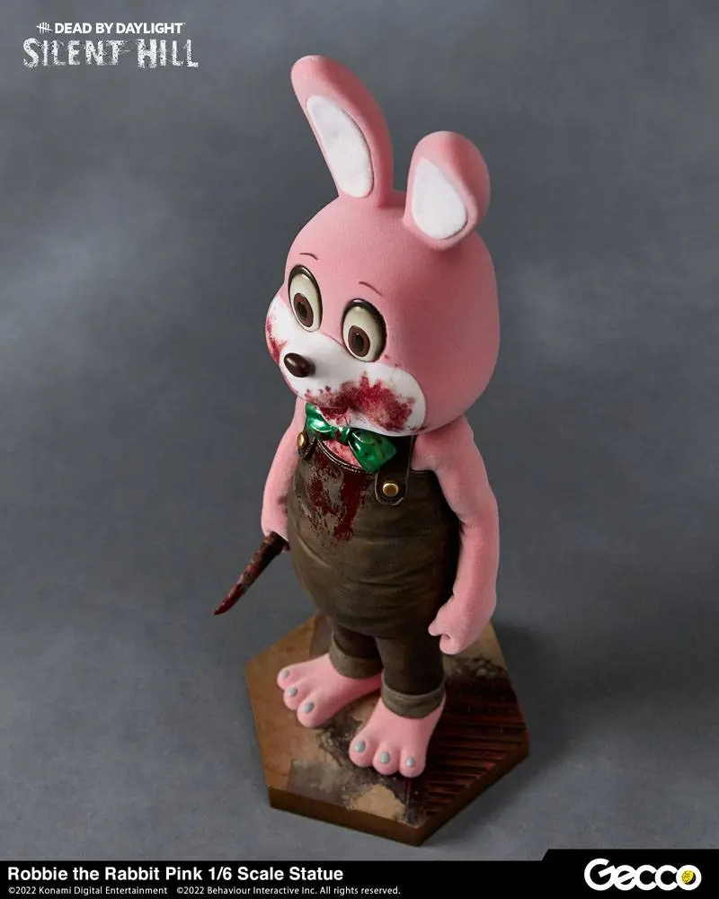 Dead By Daylight - Silent Hill Chapter 1/6 Robbie the Rabbit Pink Version szobor figura 34 cm termékfotó