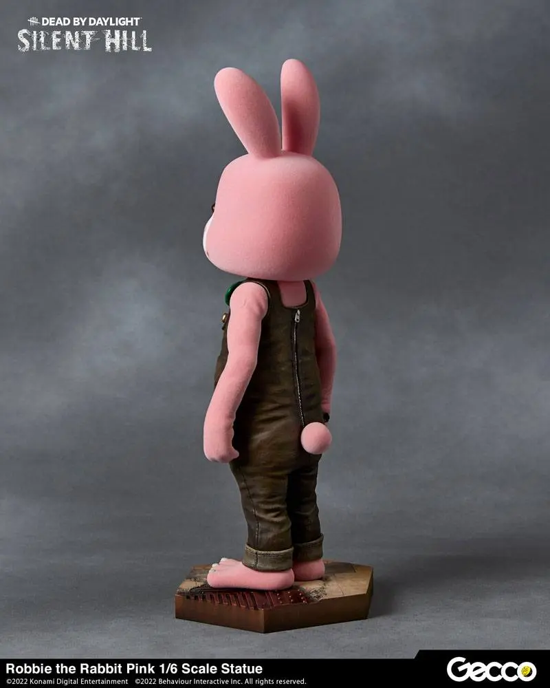 Dead By Daylight - Silent Hill Chapter 1/6 Robbie the Rabbit Pink Version szobor figura 34 cm termékfotó