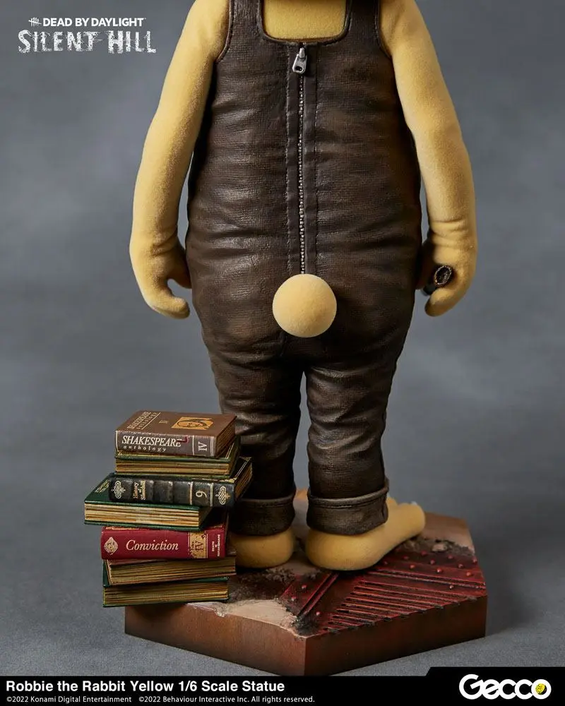 Dead By Daylight - Silent Hill Chapter 1/6 Robbie the Rabbit Yellow Version szobor figura 34 cm termékfotó