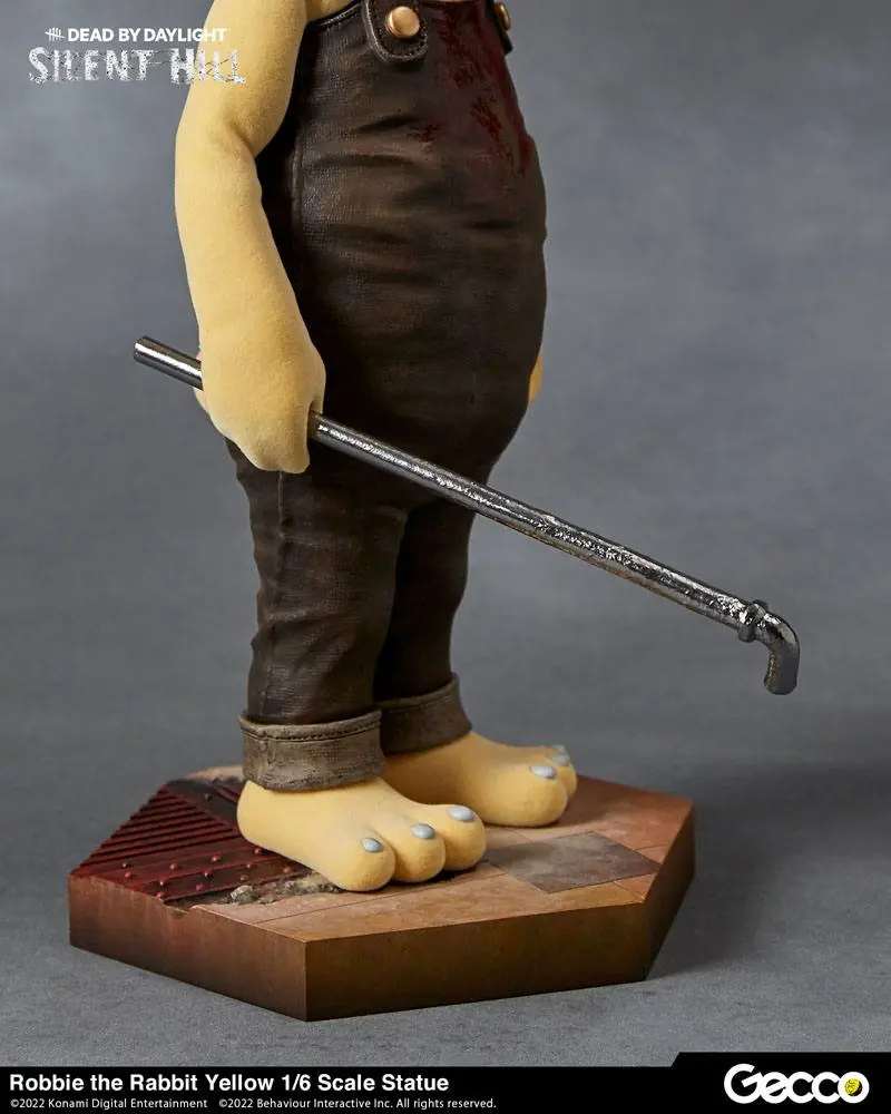 Dead By Daylight - Silent Hill Chapter 1/6 Robbie the Rabbit Yellow Version szobor figura 34 cm termékfotó