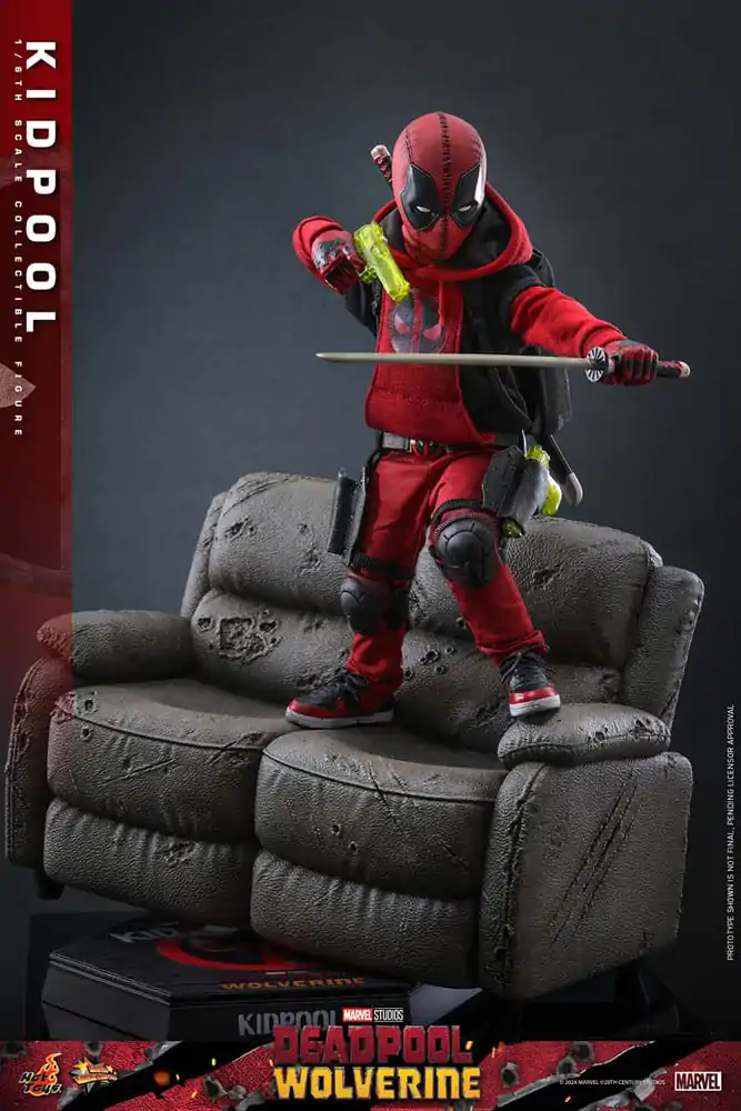 Deadpool & Wolverine Movie Masterpiece 1/6 Kidpool akciófigura 22 cm termékfotó