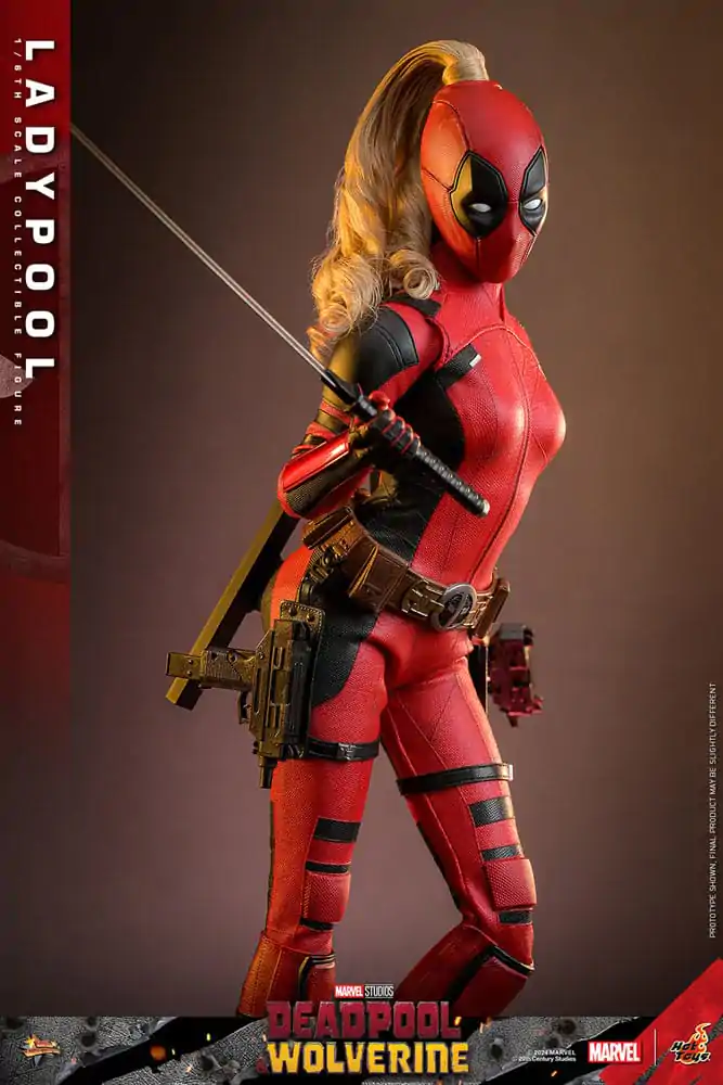 Deadpool & Wolverine Movie Masterpiece 1/6 Ladypool akciófigura 30 cm termékfotó