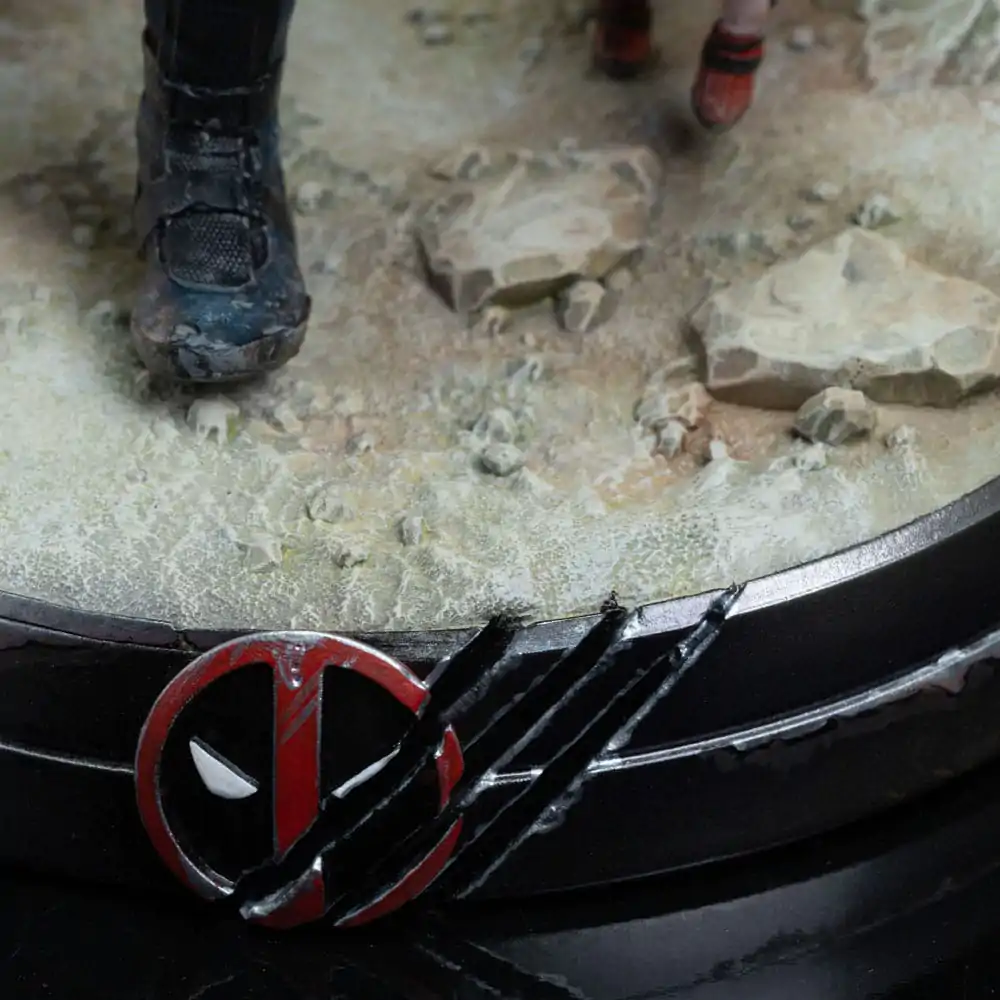 Deadpool Deluxe Art Scale 1/10 Deadpool & Wolverine szobor figura 21 cm termékfotó