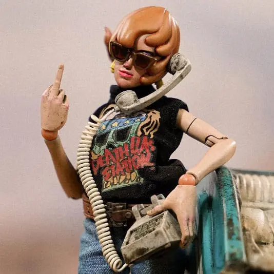 Death Gas Station Canyon Sisters: Mrs. akciófigura T 15 cm termékfotó