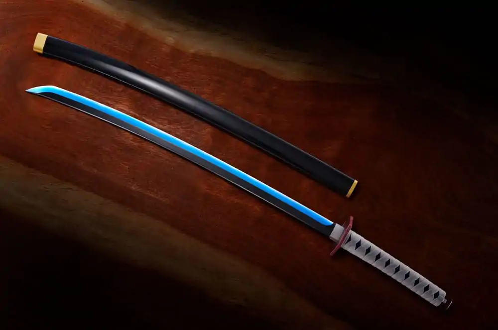 Demon Slayer: Kimetsu no Yaiba Proplica Replica 1/1 Nichirin Sword (Giyu Tomioka) 95 cm termékfotó