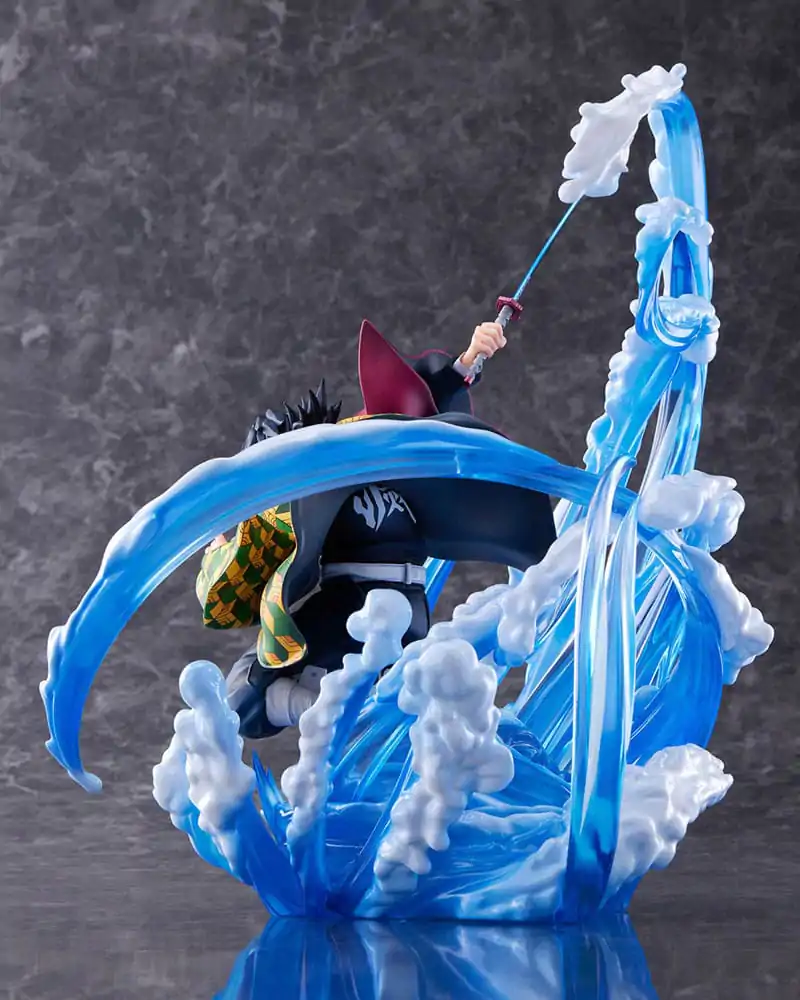 Demon Slayer: Kimetsu no Yaiba 1/8 Giyu Tomioka DX Ver. szobor figura 29 cm termékfotó