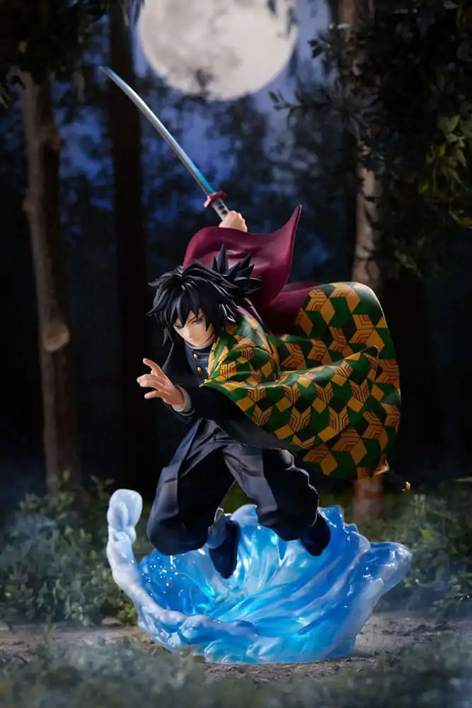 Demon Slayer: Kimetsu no Yaiba 1/8 Giyu Tomioka szobor figura 27 cm termékfotó