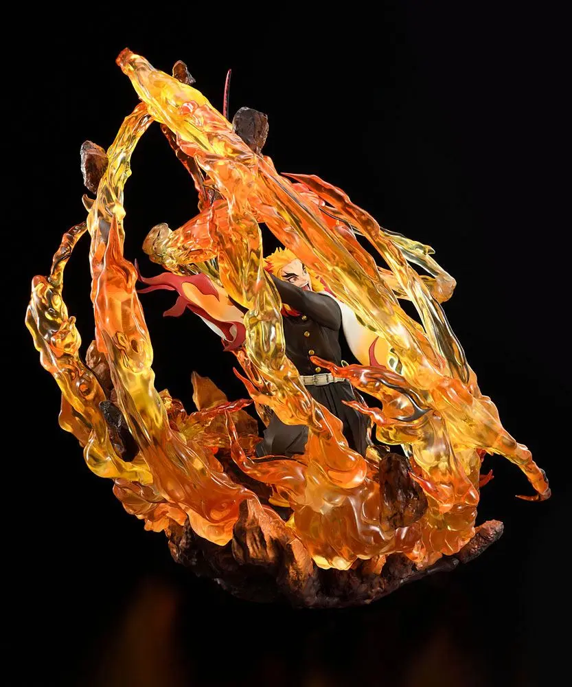 Demon Slayer: Kimetsu no Yaiba 1/8 Kyojuro Rengoku DX Ver. (re-run) szobor figura 35 cm termékfotó