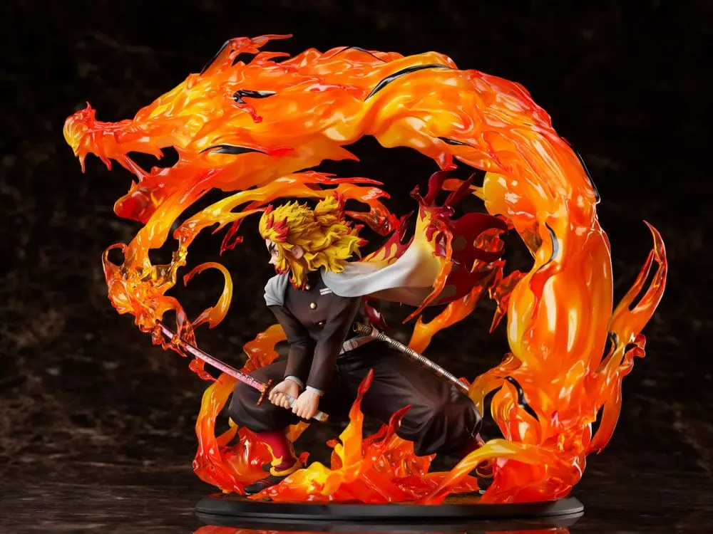 Demon Slayer: Kimetsu no Yaiba 1/8 Kyojuro Rengoku szobor figura 26 cm termékfotó