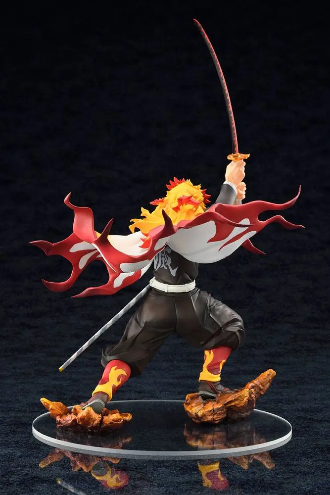 Demon Slayer: Kimetsu no Yaiba 1/8 Kyojuro Rengoku szobor figura 33 cm termékfotó