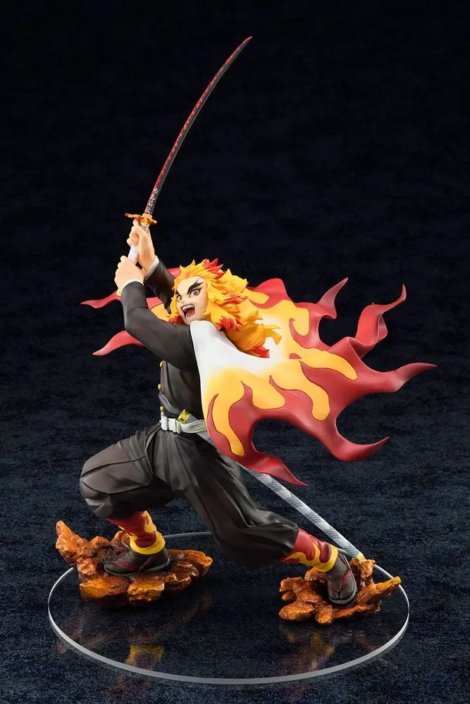 Demon Slayer: Kimetsu no Yaiba 1/8 Kyojuro Rengoku szobor figura 33 cm termékfotó