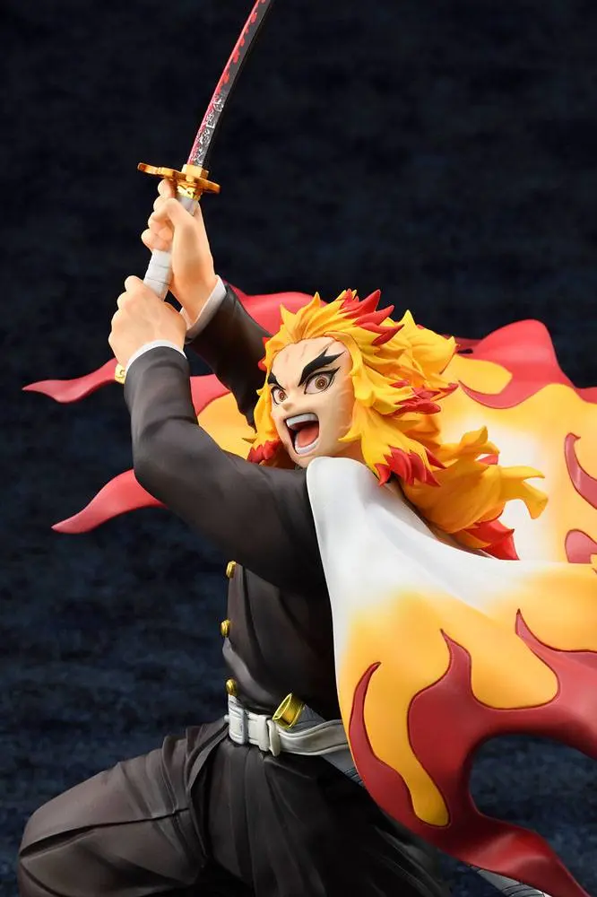 Demon Slayer: Kimetsu no Yaiba 1/8 Kyojuro Rengoku szobor figura 33 cm termékfotó