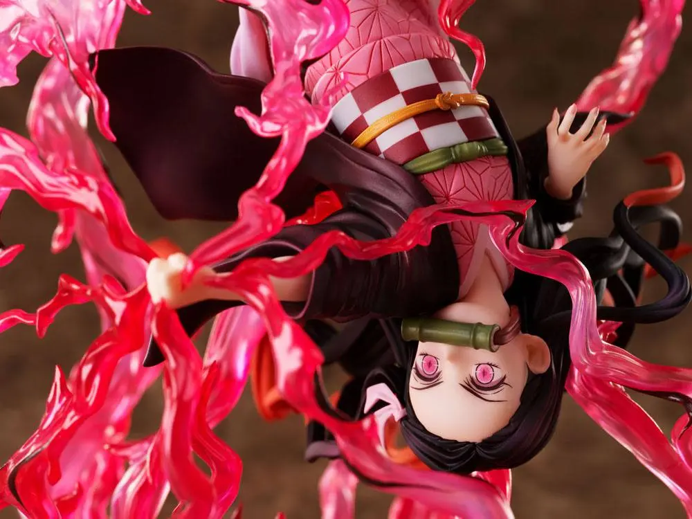 Demon Slayer: Kimetsu no Yaiba 1/8 Nezuko Kamado Exploding Blood szobor figura 20 cm termékfotó