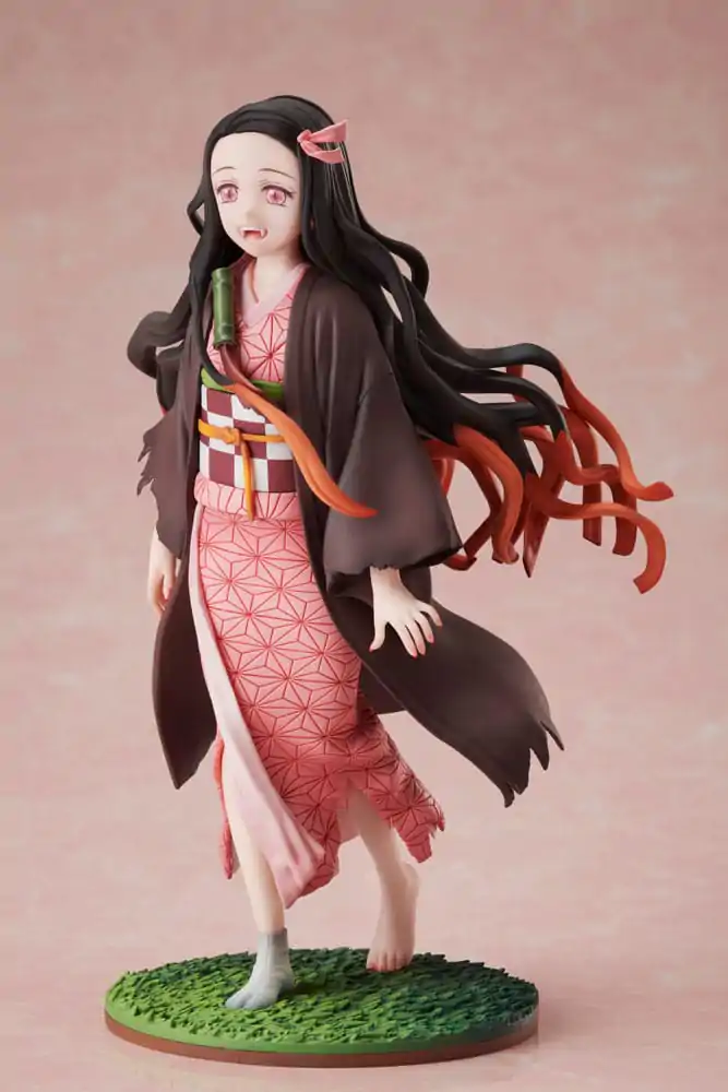 Demon Slayer: Kimetsu no Yaiba 1/8 Nezuko Kamado szobor figura 20 cm termékfotó