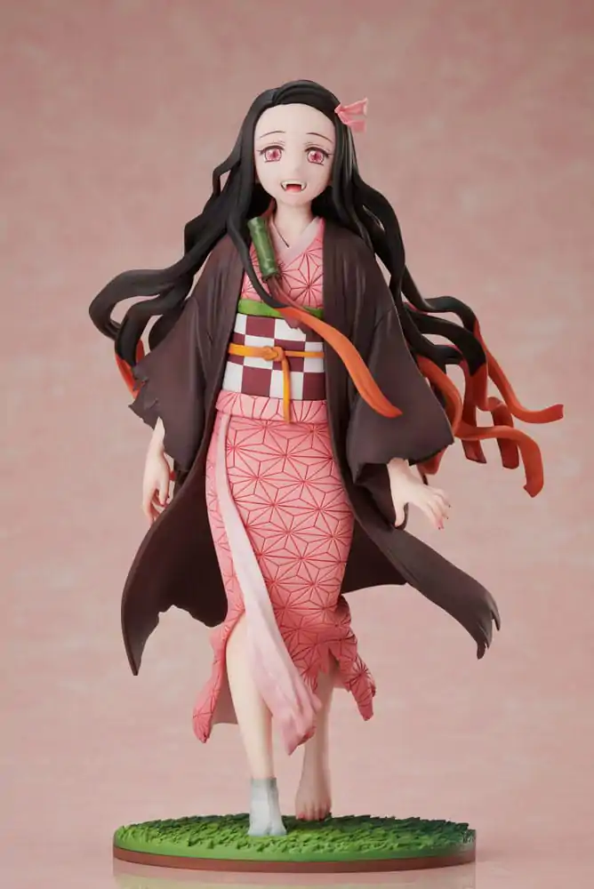 Demon Slayer: Kimetsu no Yaiba 1/8 Nezuko Kamado szobor figura 20 cm termékfotó