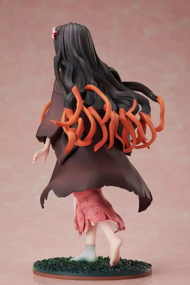 Demon Slayer: Kimetsu no Yaiba 1/8 Nezuko Kamado szobor figura 20 cm termékfotó