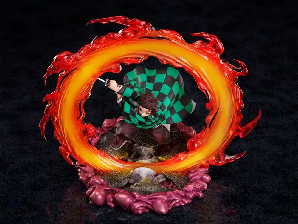 Demon Slayer: Kimetsu no Yaiba 1/8 Tanjiro Kamado szobor figura 28 cm termékfotó