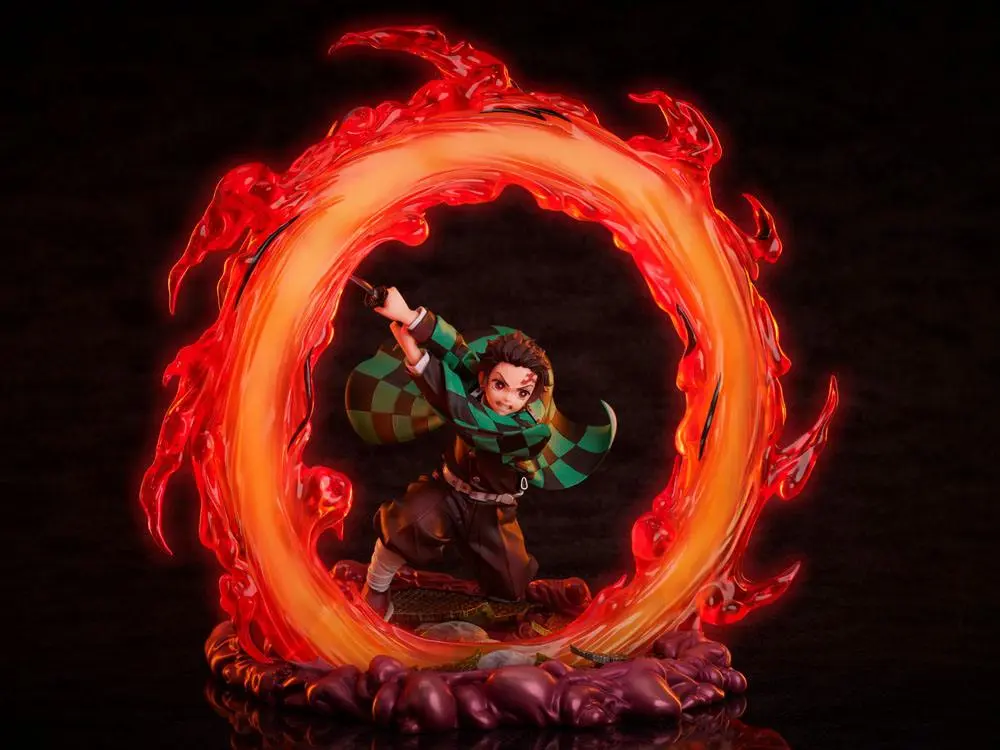 Demon Slayer: Kimetsu no Yaiba 1/8 Tanjiro Kamado szobor figura 28 cm termékfotó
