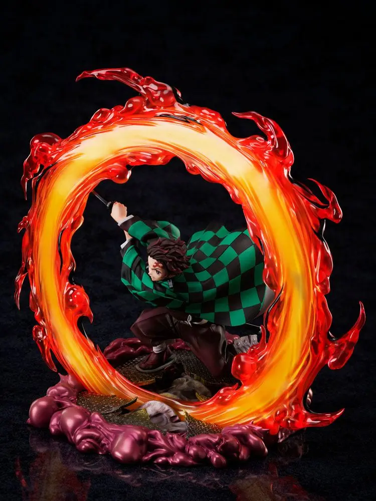 Demon Slayer: Kimetsu no Yaiba 1/8 Tanjiro Kamado szobor figura 28 cm termékfotó