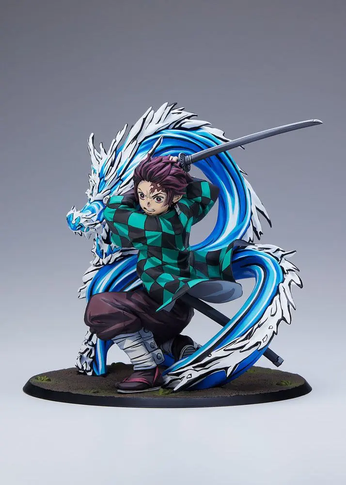 Demon Slayer: Kimetsu no Yaiba 1/8 Tanjiro Kamado Total Concentration Paint Ver. szobor figura 19 cm termékfotó