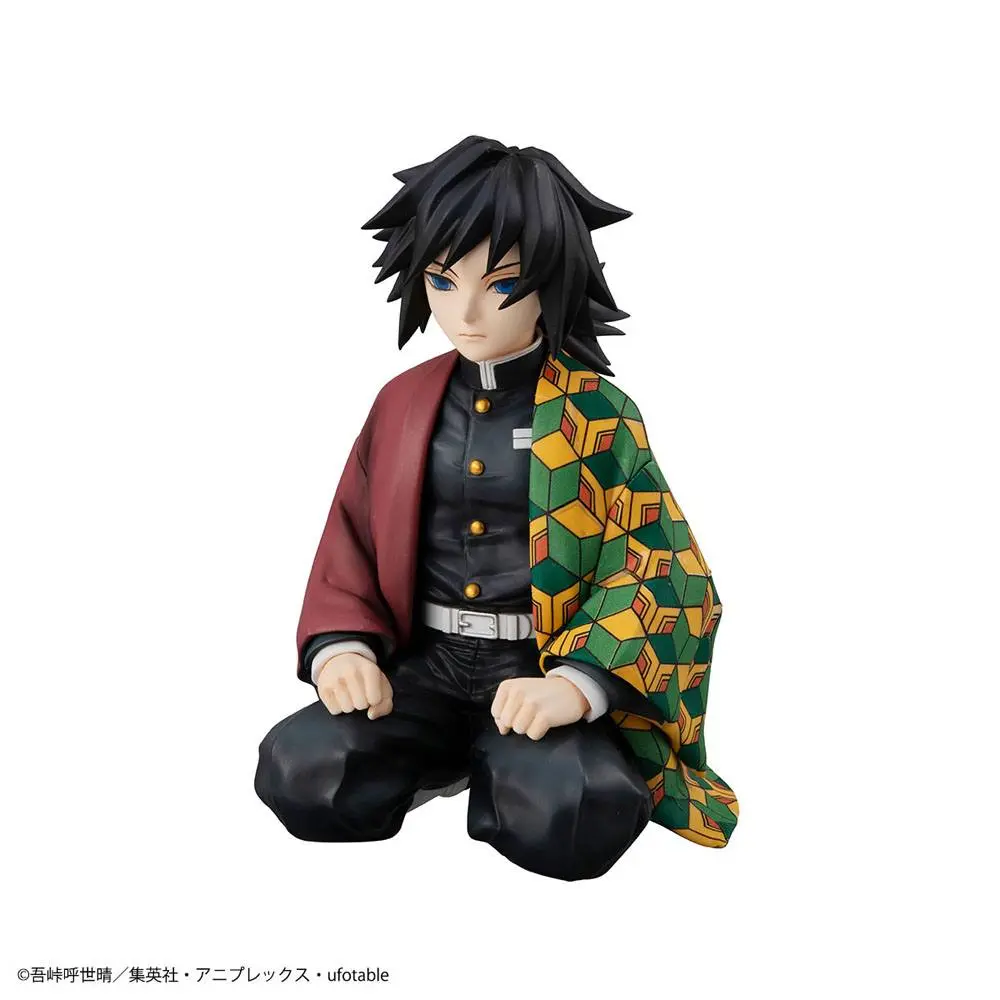 Demon Slayer Kimetsu no Yaiba G.E.M. Giyu Palm Size PVC szobor figura 9 cm termékfotó