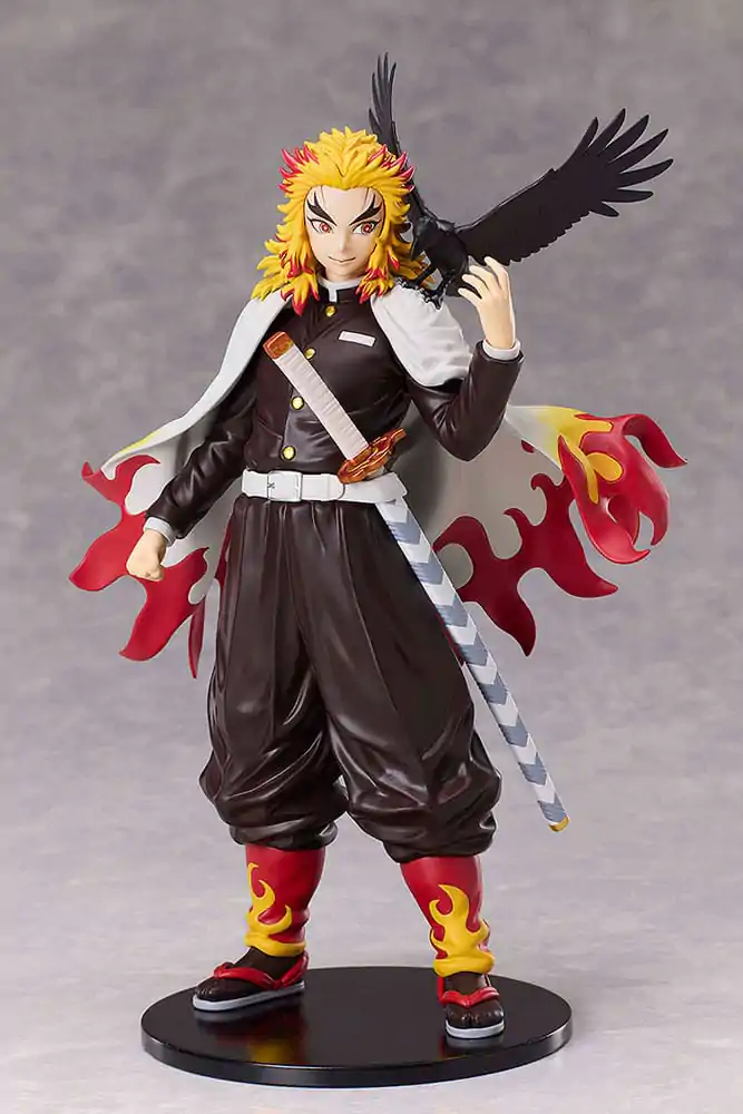Demon Slayer: Kimetsu no Yaiba Kyojuro Rengoku Flame Hashira szobor figura 20 cm termékfotó