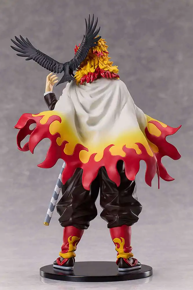 Demon Slayer: Kimetsu no Yaiba Kyojuro Rengoku Flame Hashira szobor figura 20 cm termékfotó