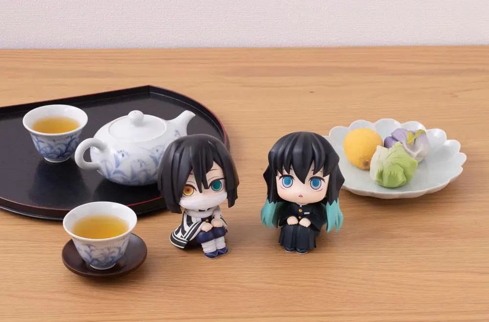 Demon Slayer Kimetsu no Yaiba Look Up Iguro Obanai PVC szobor figura 11 cm termékfotó