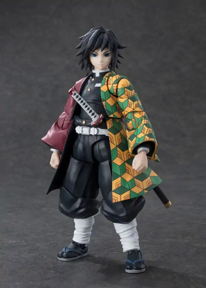 Demon Slayer: Kimetsu no Yaiba S.H. Figuarts akciófigura Giyu Tomioka 15 cm termékfotó