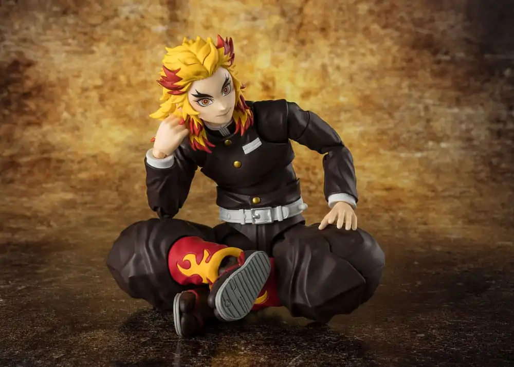 Demon Slayer: Kimetsu no Yaiba S.H.Figuarts akciófigura Kyojuro Rengoku 15 cm termékfotó