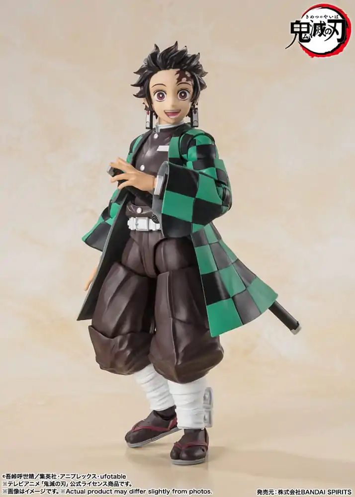 Demon Slayer: Kimetsu no Yaiba S.H. Figuarts Tanjiro Kamado akciófigura 14 cm termékfotó