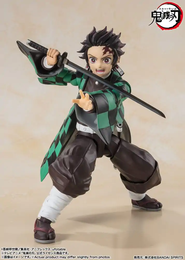 Demon Slayer: Kimetsu no Yaiba S.H. Figuarts Tanjiro Kamado akciófigura 14 cm termékfotó