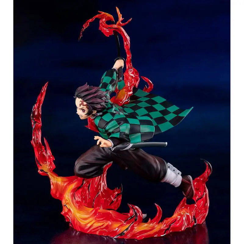 Demon Slayer: Kimetsu no Yaiba Tanjiro Kamado Total Concentration Breathing figura 19cm termékfotó