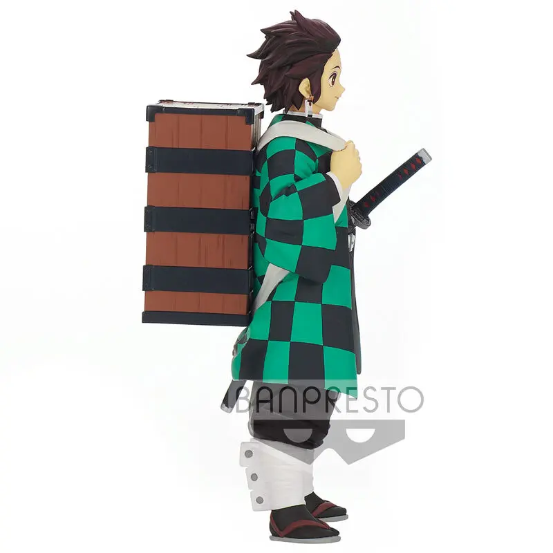 Demon Slayer: Kimetsu no Yaiba vol. 18 Tanjiro Kamado figura 18cm termékfotó